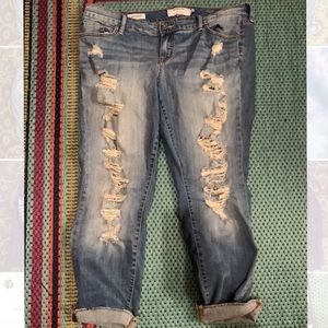Size 16 torrid boyfriend ripped jeans